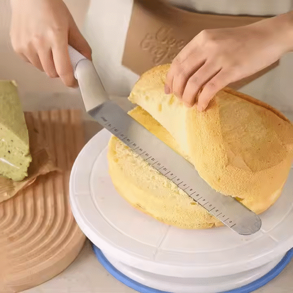 Stainless Steel Curved Cake Cream Spatula Palette Knife Scraper Plastic Handle with Measuring Scales - Image 3