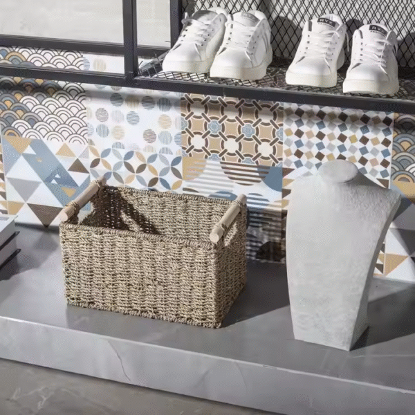 Large Capacity Woven Rattan Basket Hand-Woven Storage Baskets With Wooden Handles - Image 4